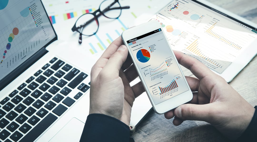How to compare multiple data streams: actual sales v budget v stretch budget