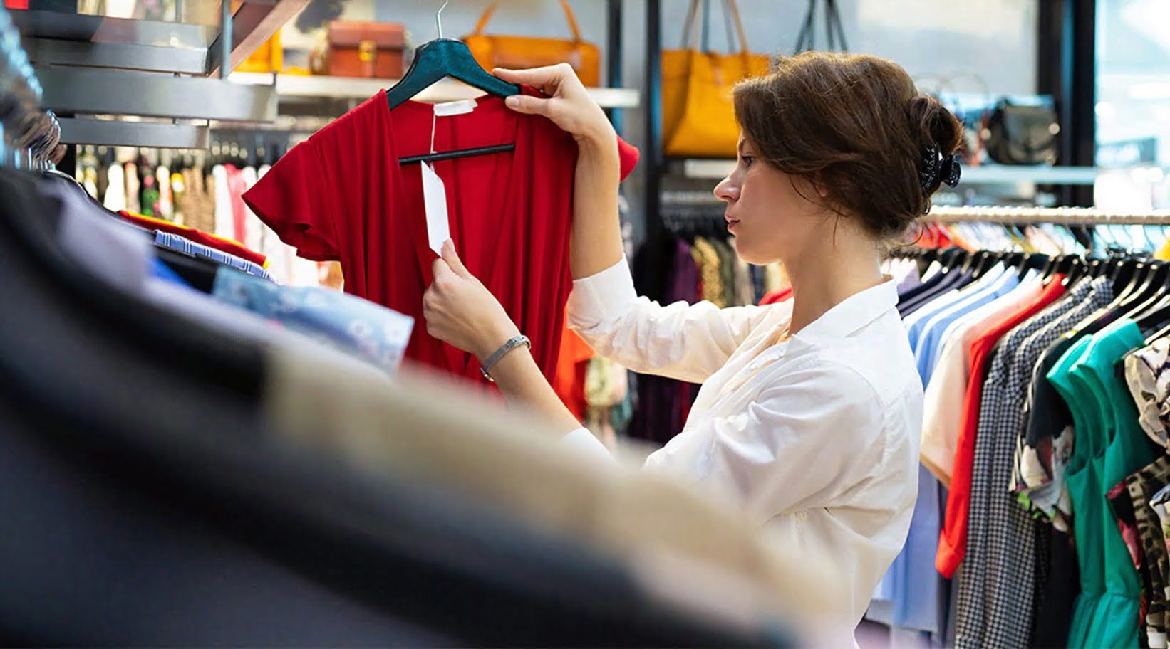 What is a data analytics pricing model?
