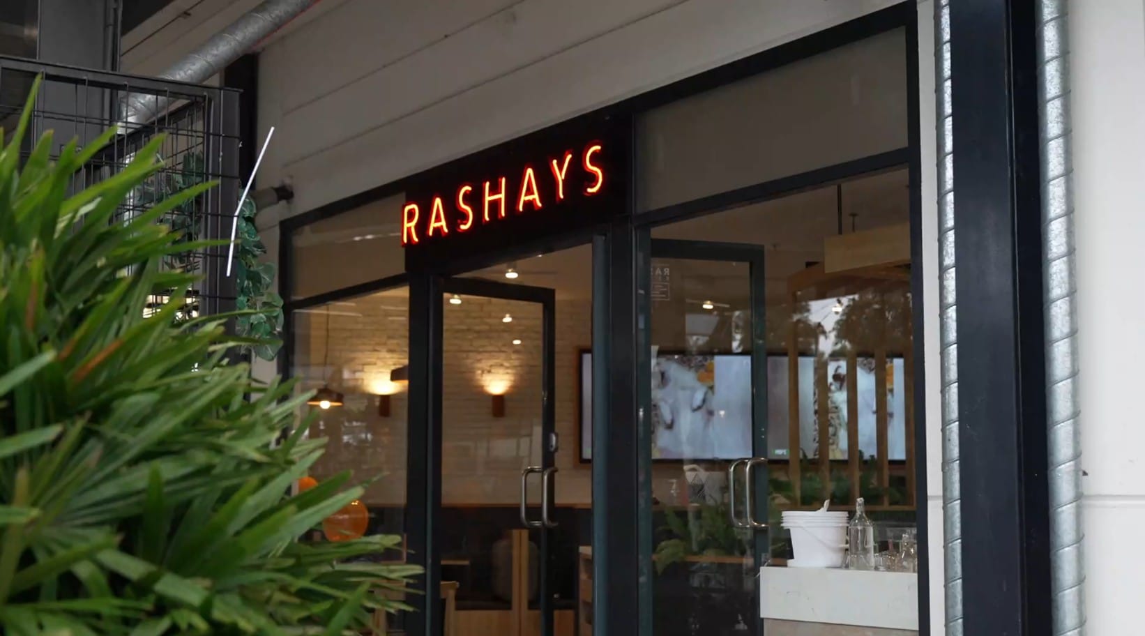 Rashays Casual Dining
